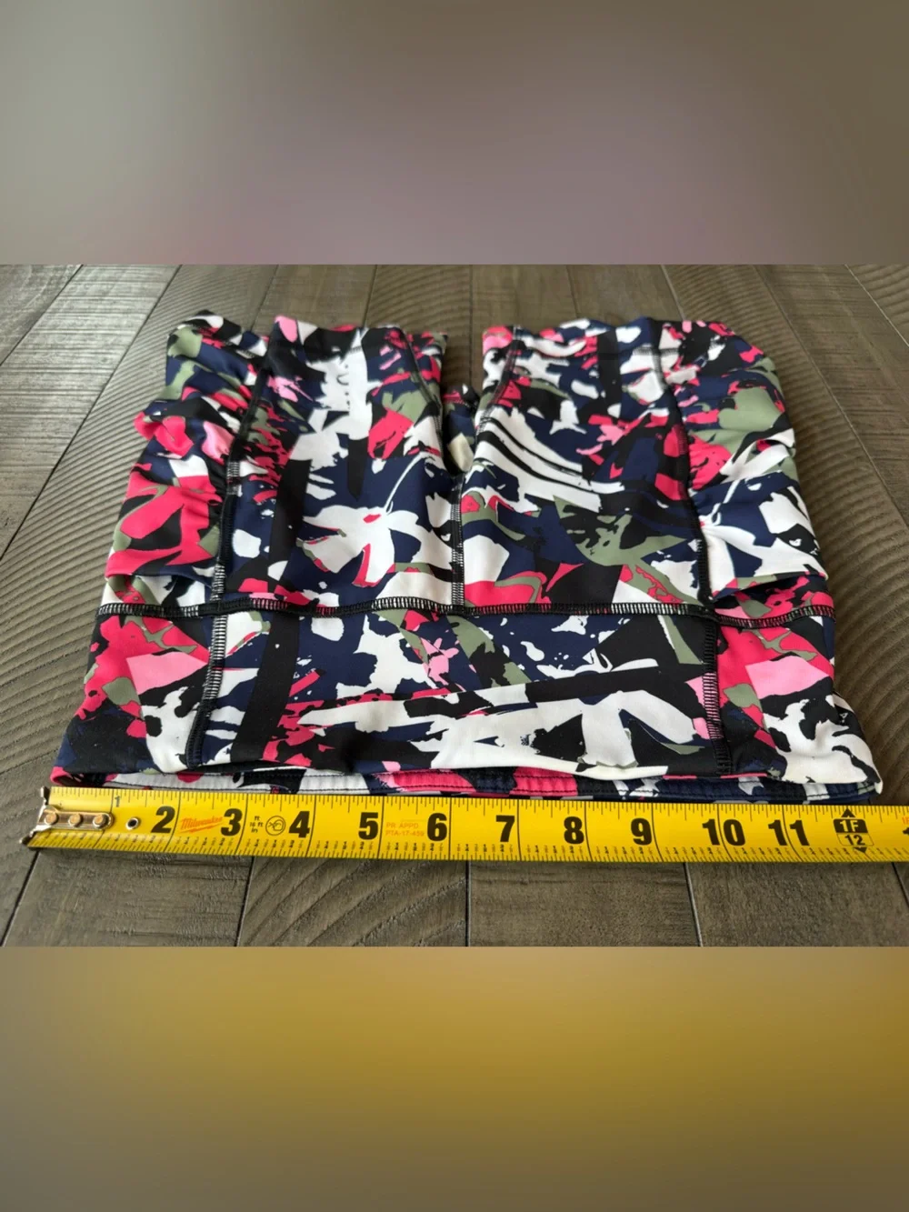 Lululemon Speed Track Shorts - Pop Cut Boom Juice Multi Women’s Size 4